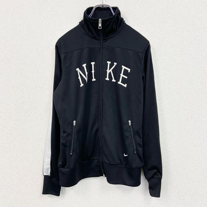古着 used　NIKE　ナイキ　長袖トラックジャケット　ジャージ　レトロデザイン　刺繍ロゴ　ワンポイント　黒　ブラック