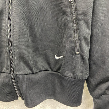 古着 used　NIKE　ナイキ　長袖トラックジャケット　ジャージ　レトロデザイン　刺繍ロゴ　ワンポイント　黒　ブラック
