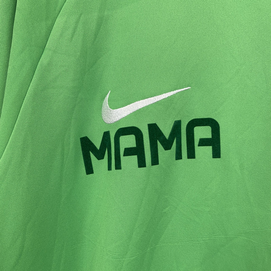 古着 used　NIKE　ナイキ　長袖パーカー　フーディー　100%コットン　レトロデザイン　黄緑　ライトグリーン　Sサイズ