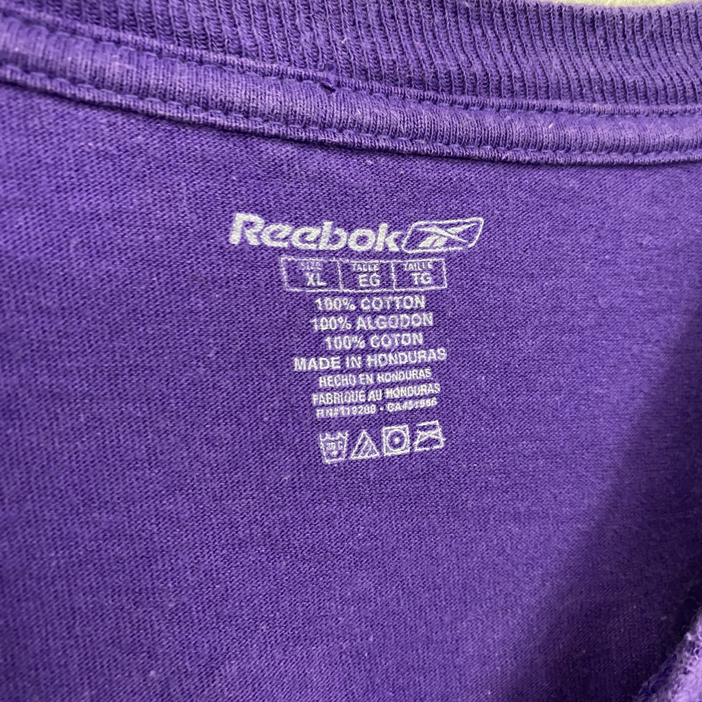 古着 used　Reebok　リーボック　NFL　ボルチモアレイブンズ　半袖ロゴプリントＴシャツ　背番号　紫　XLサイズ