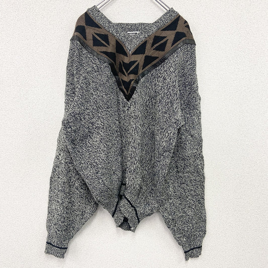 90s　URBAN WORKS　アクリルニットセーター　Vネック　総柄　ヴィンテージ　灰色　グレー　XLサイズ