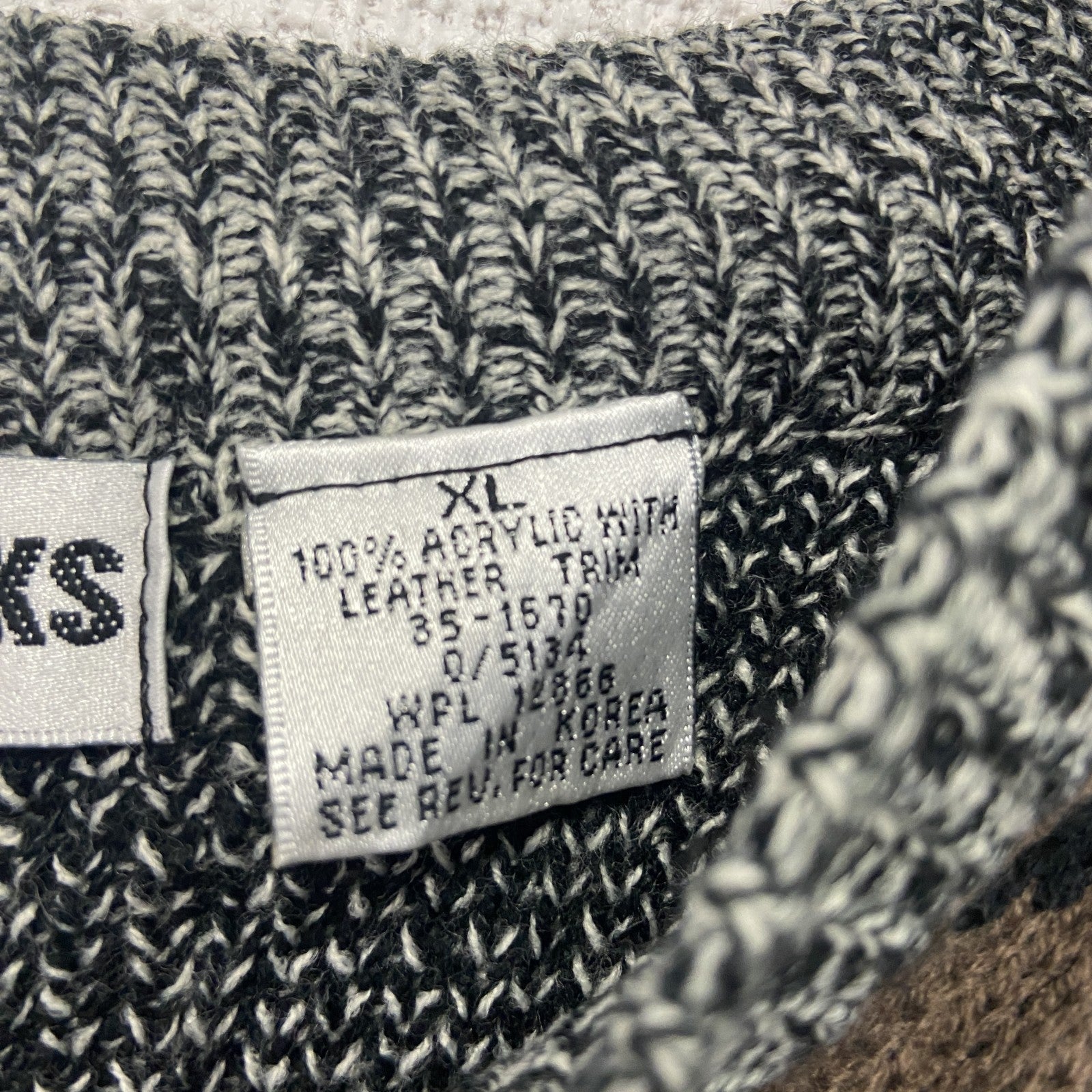 90s　URBAN WORKS　アクリルニットセーター　Vネック　総柄　ヴィンテージ　灰色　グレー　XLサイズ