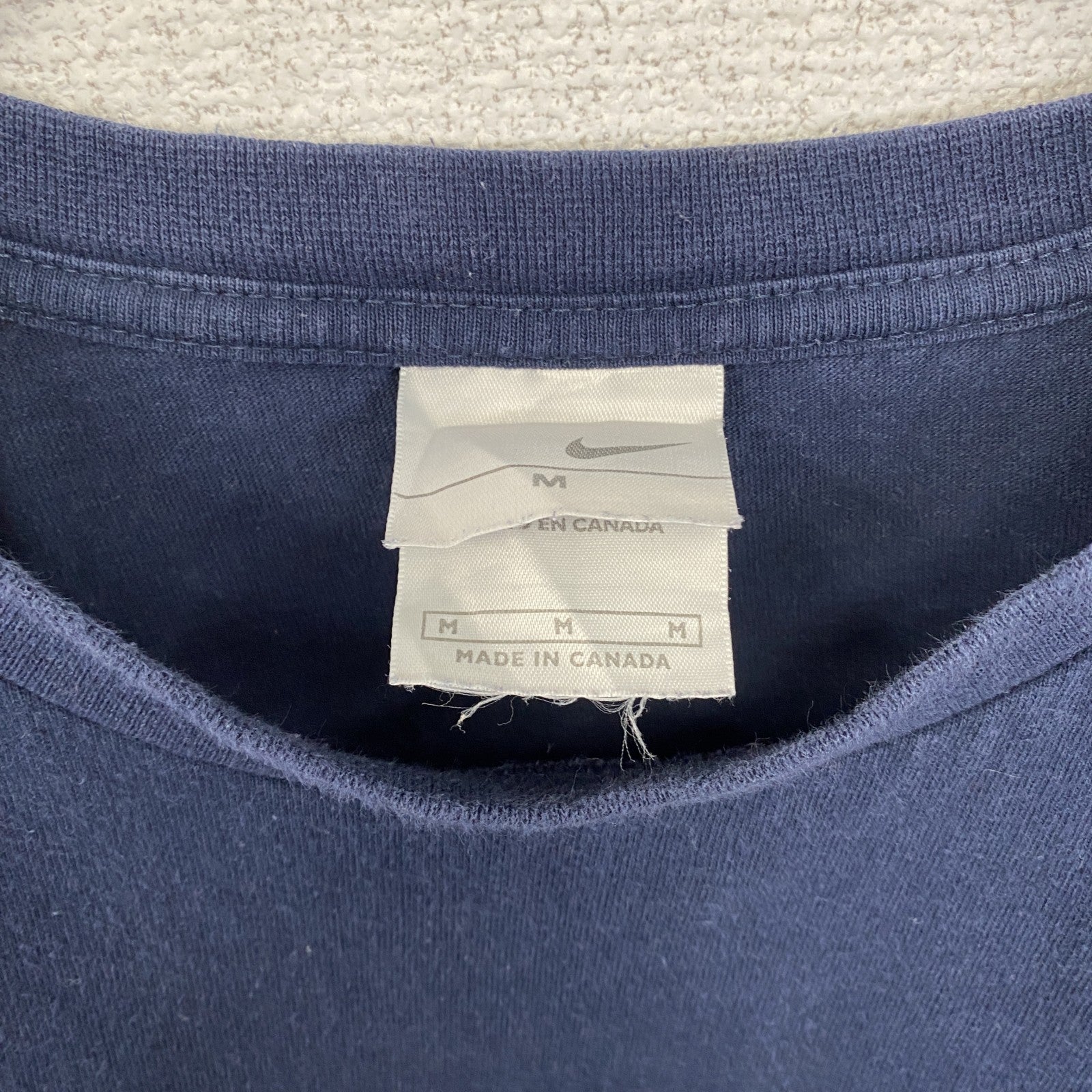 古着 used　00s　NIKE　ナイキ　SHOX　ショックス　半袖プリントＴシャツ　両面プリント　紺　ネイビー　Mサイズ