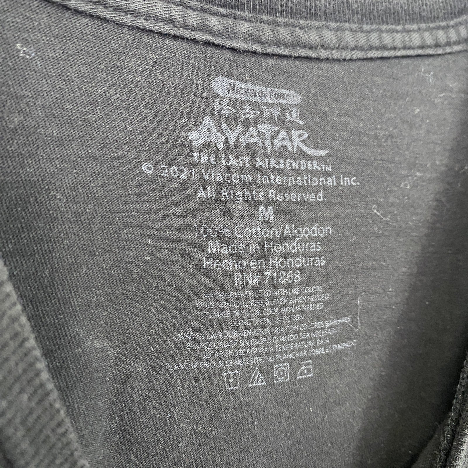古着 used　AVATAR　アバター　伝説の少年アン　半袖アニメプリントＴシャツ　キャラクターデザイン　黒　ブラック　Mサイズ
