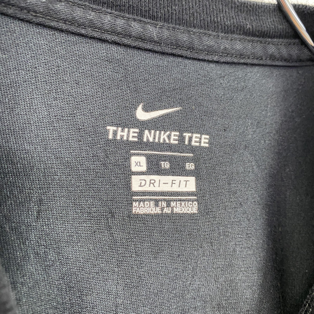 古着 used　NIKE　ナイキ　半袖英語ロゴプリントＴシャツ　クルーネック　BEAST　黒　ブラック　XLサイズ