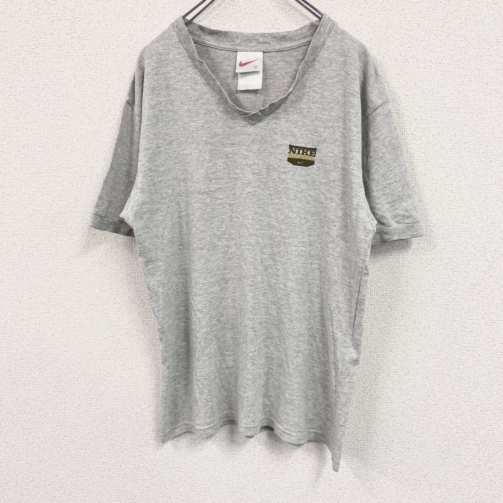 NIKE　ナイキ　半袖プリントTシャツ　Vネック　灰色　グレー　Sサイズ