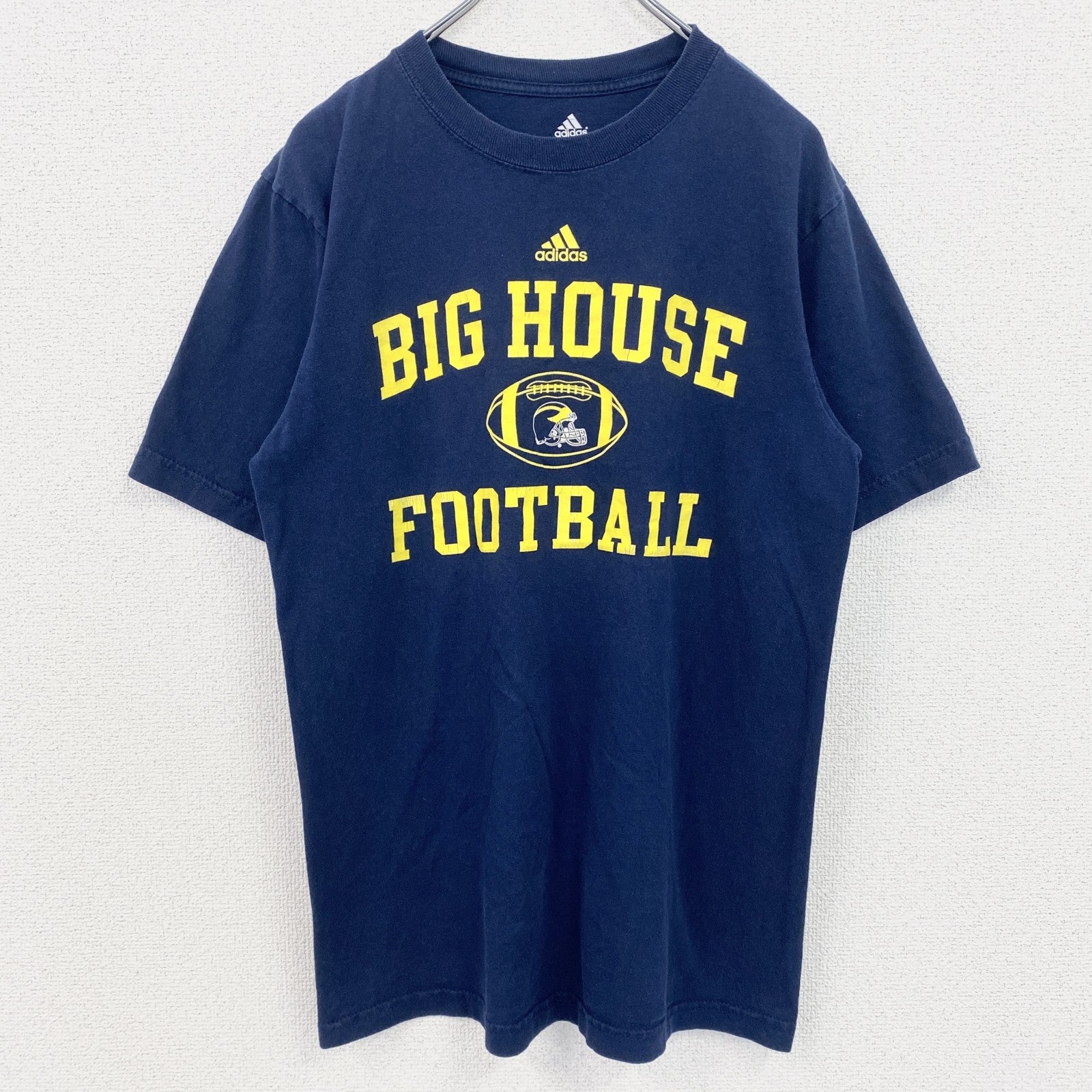 古着 used　adidas　アディダス　半袖プリントTシャツ　ミシガン　BIG HOUSE　フットボール　ネイビー　Mサイズ