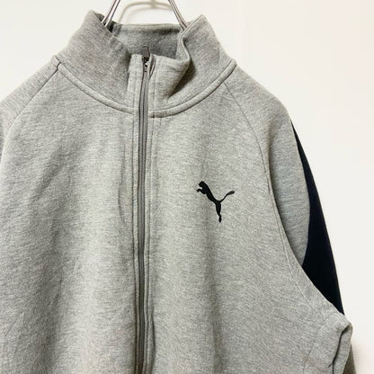 古着 used　プーマ　PUMA　長袖フルジップスウェット　トレーナー　ワンポイントロゴ　ラグランスリーブ　グレー　XLサイズ