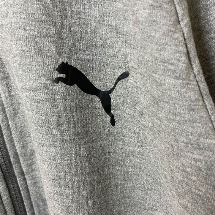 古着 used　プーマ　PUMA　長袖フルジップスウェット　トレーナー　ワンポイントロゴ　ラグランスリーブ　グレー　XLサイズ