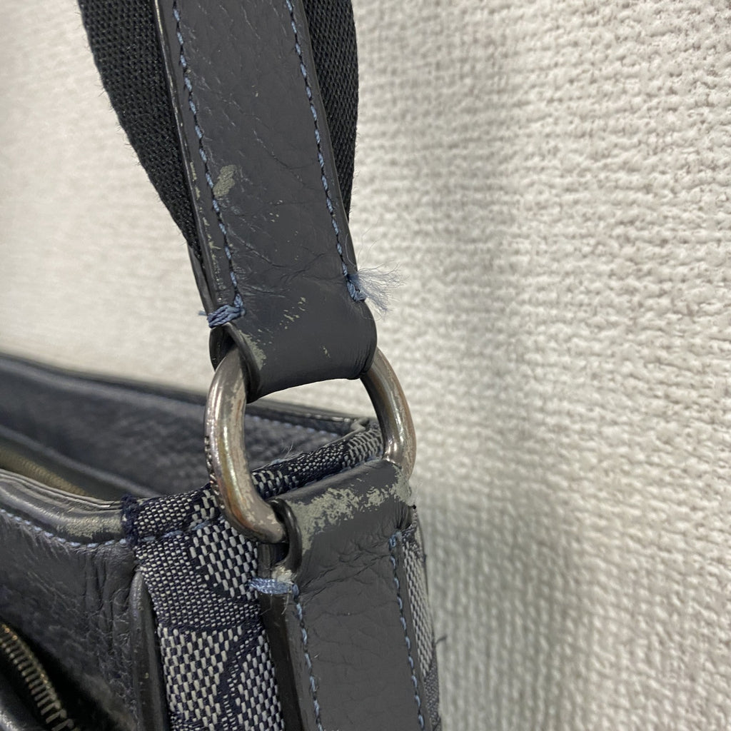 COACH　コーチ　C5291　トンプソンクロスボディショルダーバッグ　シグネチャー　紺　ネイビー