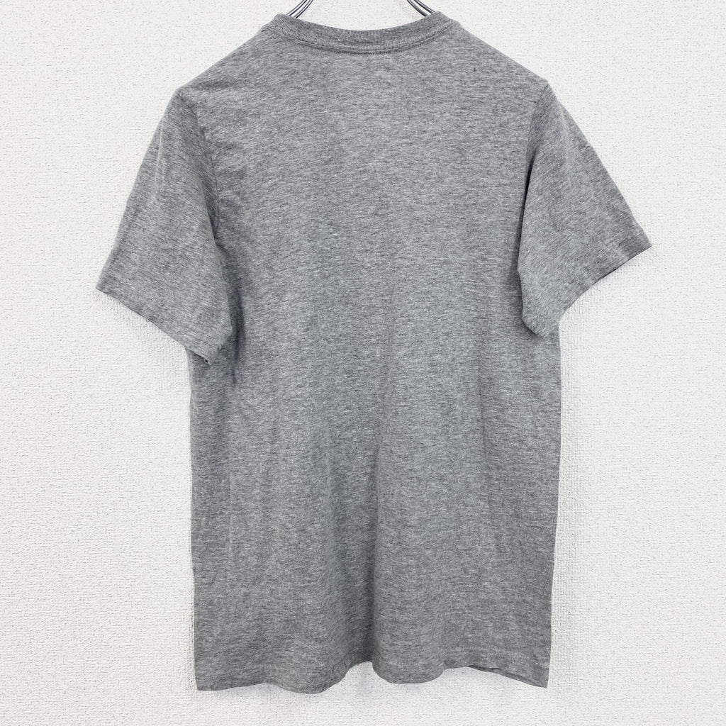古着 used　NIKE　ナイキ　半袖英語ロゴプリントＴシャツ　クルーネック　グレー　カジュアルデザイン　Lサイズ