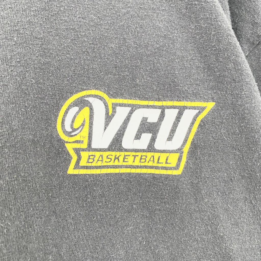 古着 used　Champion　チャンピオン　半袖カレッジプリントＴシャツ　バスケットボール　大学　黒　ブラック　Lサイズ