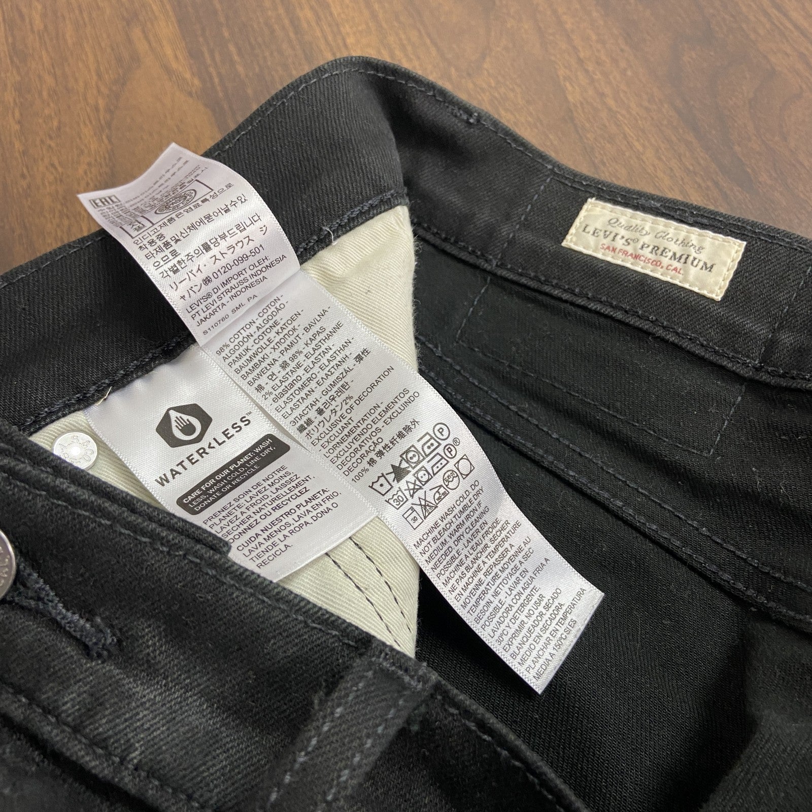 Levi's　リーバイス　デニムパンツ/ジーンズ　ジップフライ　黒　ブラック　W32サイズ