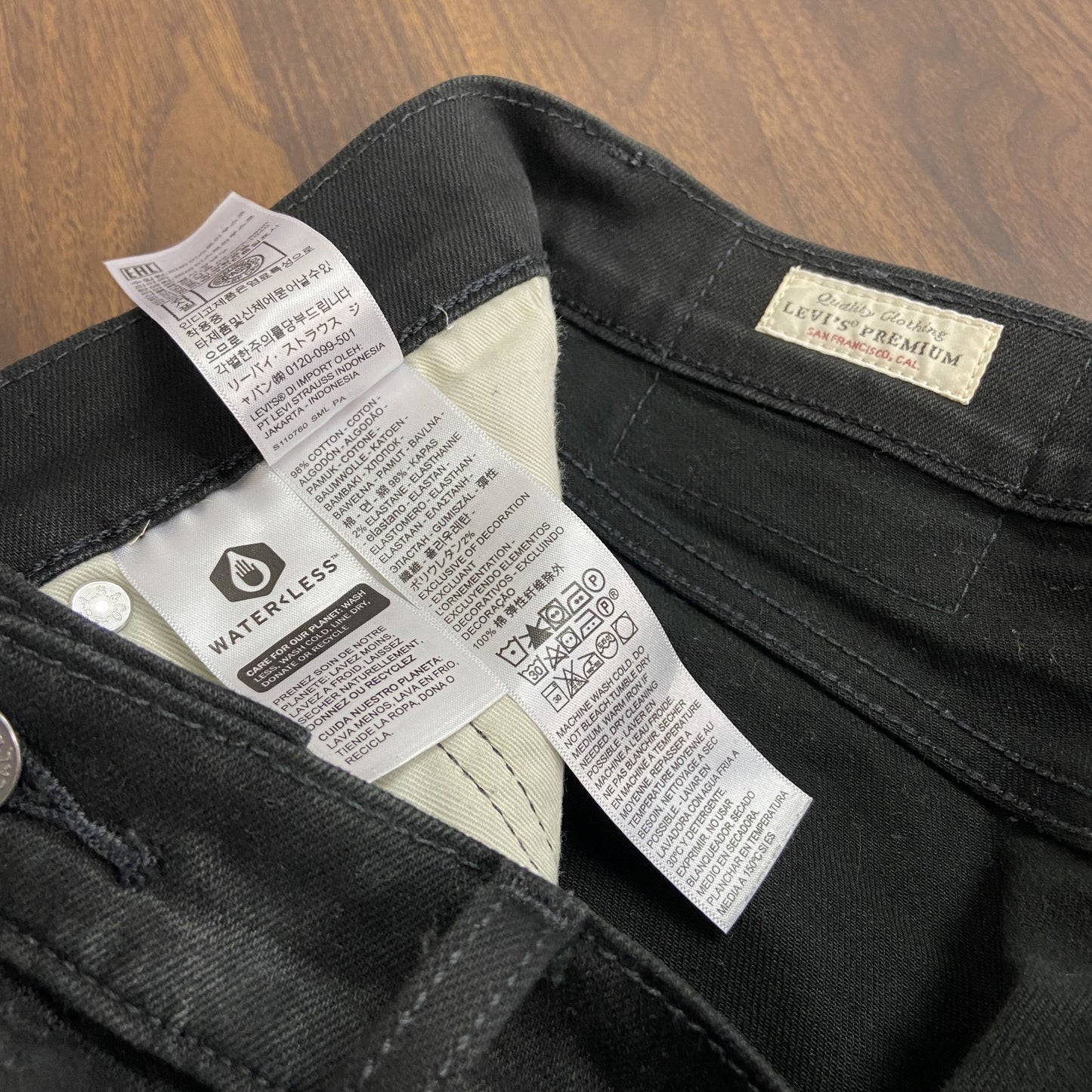 Levi's　リーバイス　デニムパンツ/ジーンズ　ジップフライ　黒　ブラック　W32サイズ