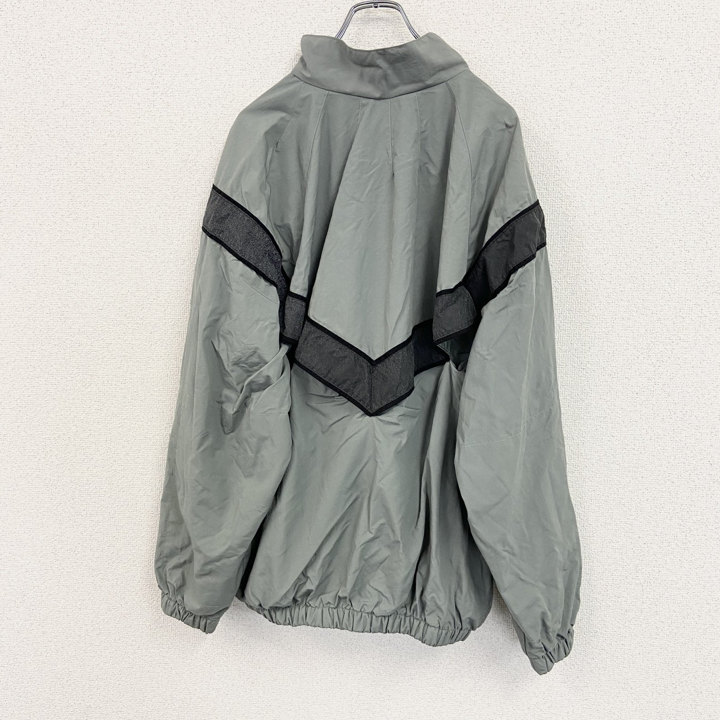 00s　U.S.ARMY　IPFU　トレーニングジャケット　ナイロンジャケット　ミリタリー　米軍　ヴィンテージ　カーキ　Lサイズ