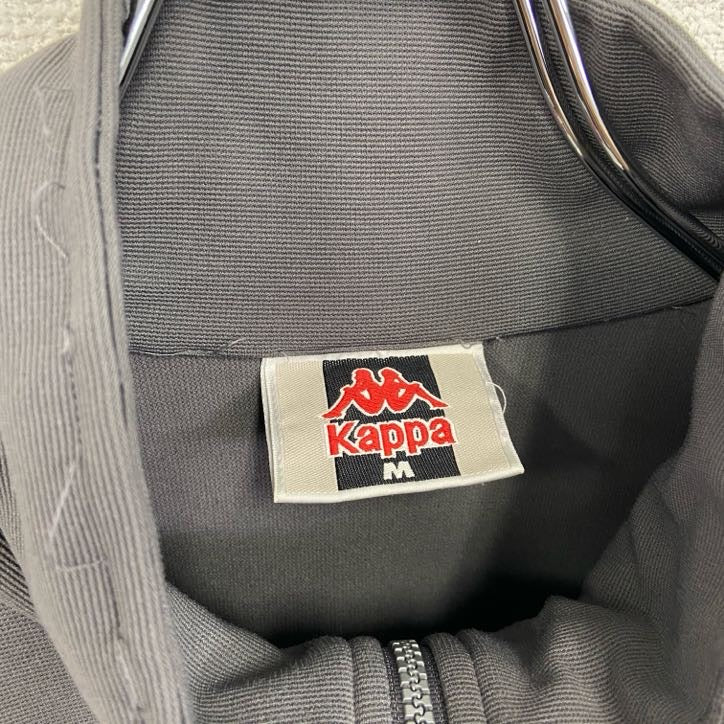 古着 used　Kappa　カッパ　長袖トラックジャケット　ジャージ　ワンポイント　灰色　グレー　刺繍ロゴ　Mサイズ