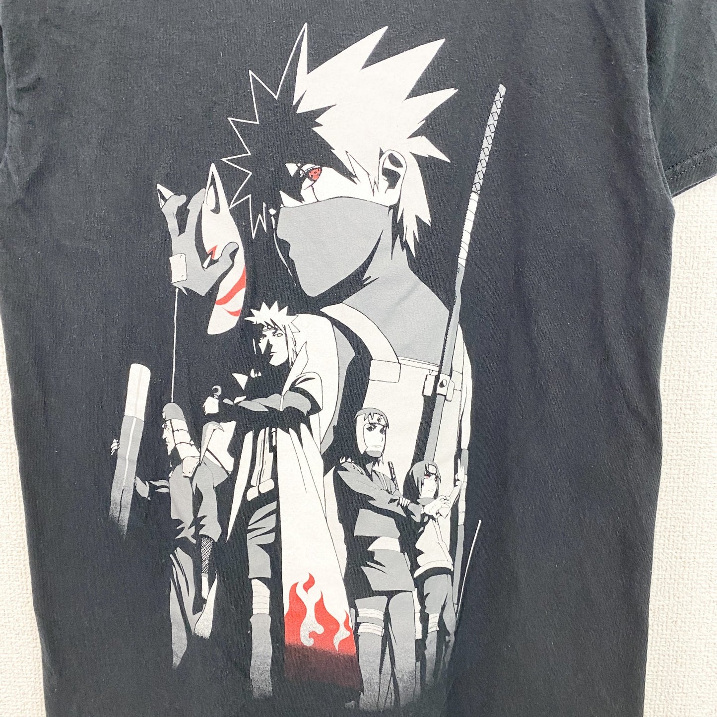 古着 used　NARUTO　ナルト疾風伝　カカシ　半袖アニメプリントＴシャツ　キャラクターデザイン　黒　ブラック　Sサイズ