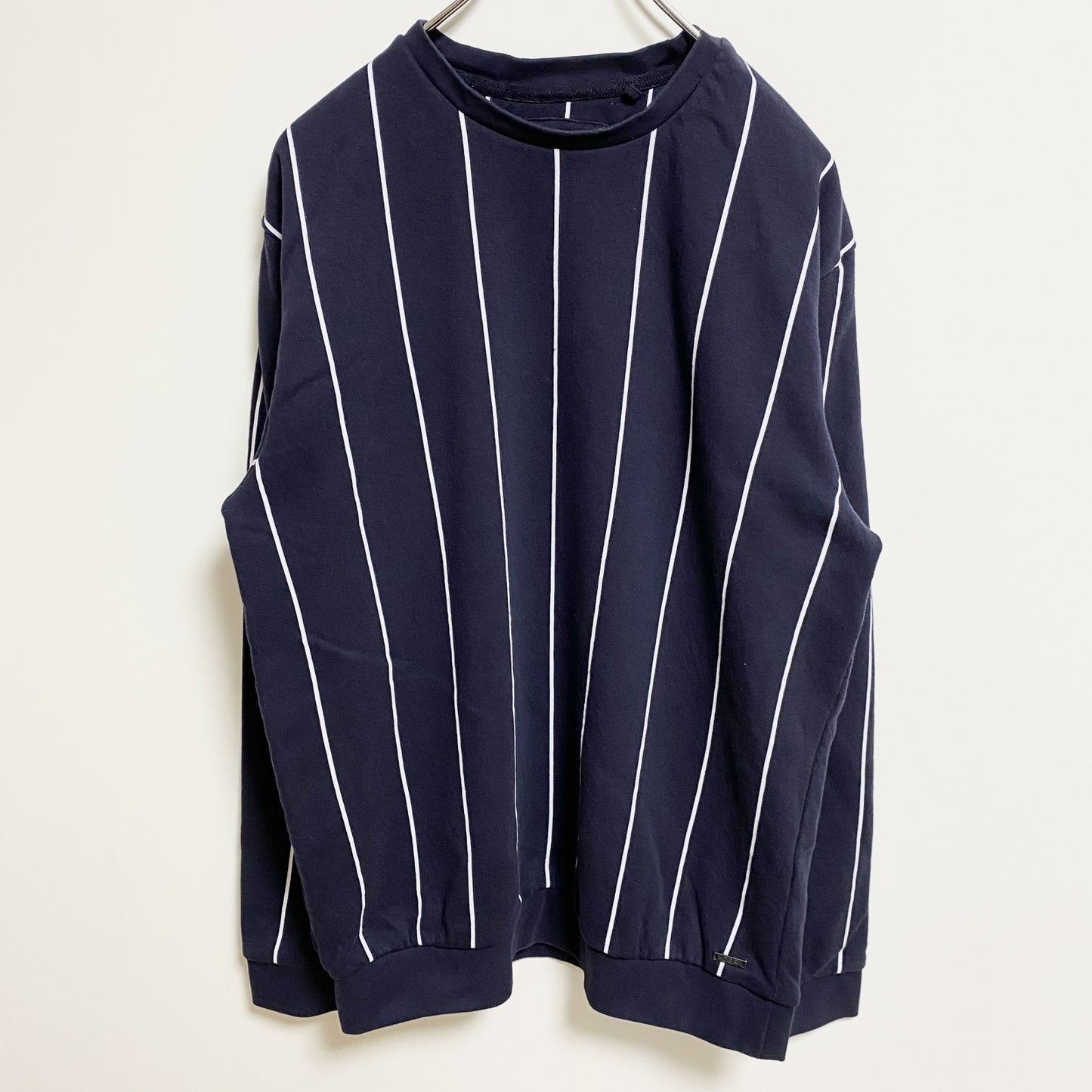古着 used　D＆F　長袖クルーネックスウェット　トレーナー　ストライプ　ネイビー　紺　レトロデザイン　秋冬服　Lサイズ