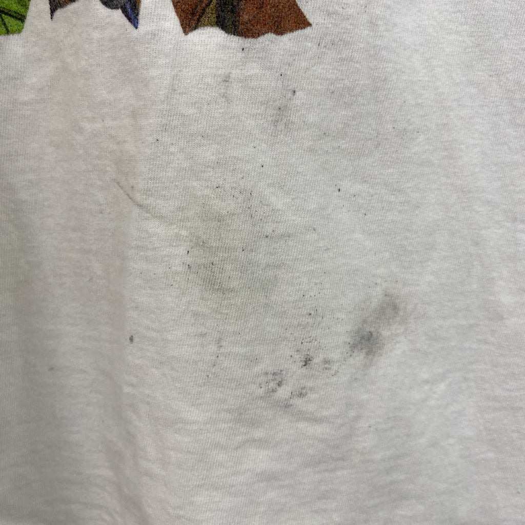 古着 used　NARUTO　ナルト疾風伝　半袖アニメプリントＴシャツ　キャラクターデザイン　白　ホワイト　Sサイズ