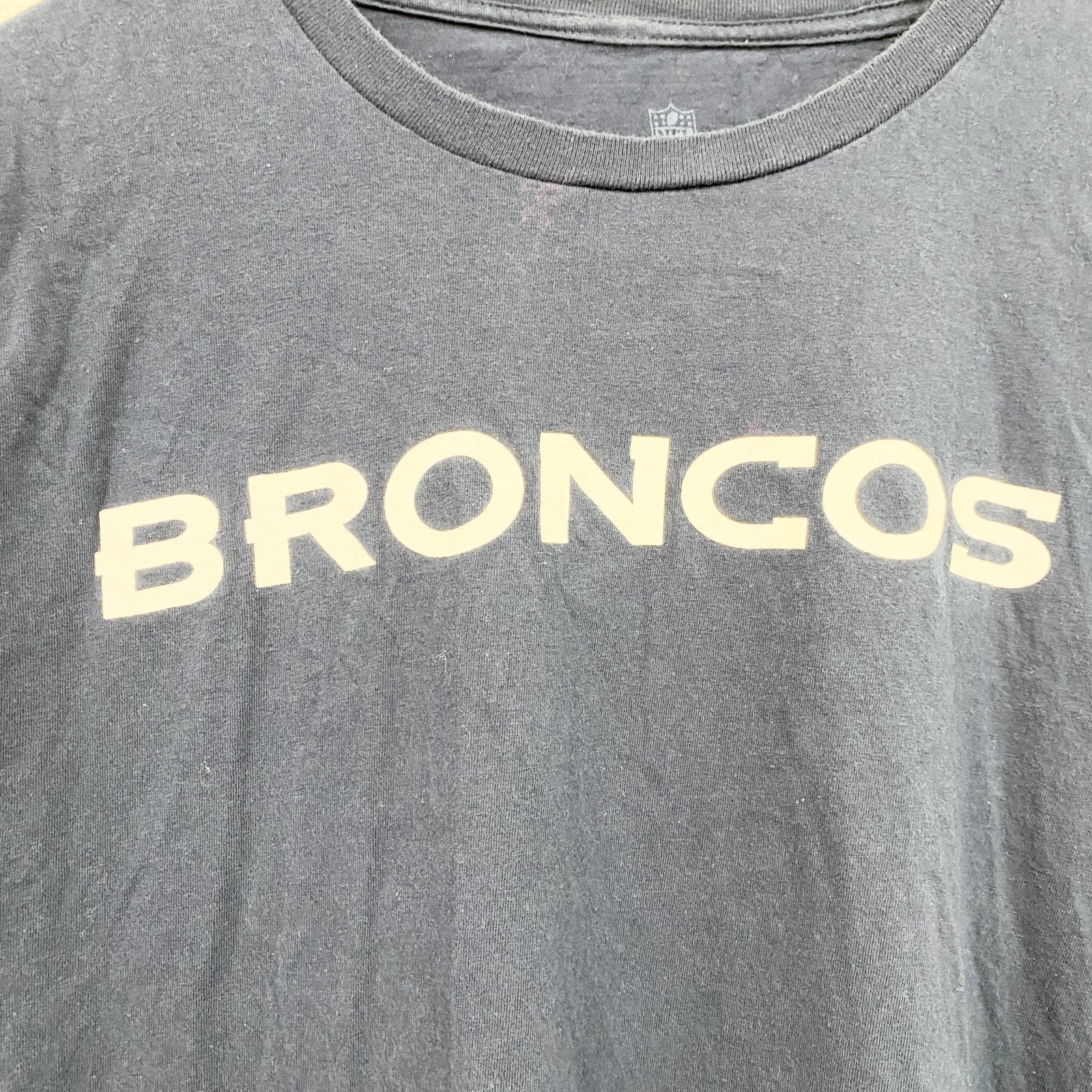 古着 used　NFL　半袖クルーネックプリントＴシャツ　デンバーブロンコス　フットボール　背番号　ネイビー　Lサイズ