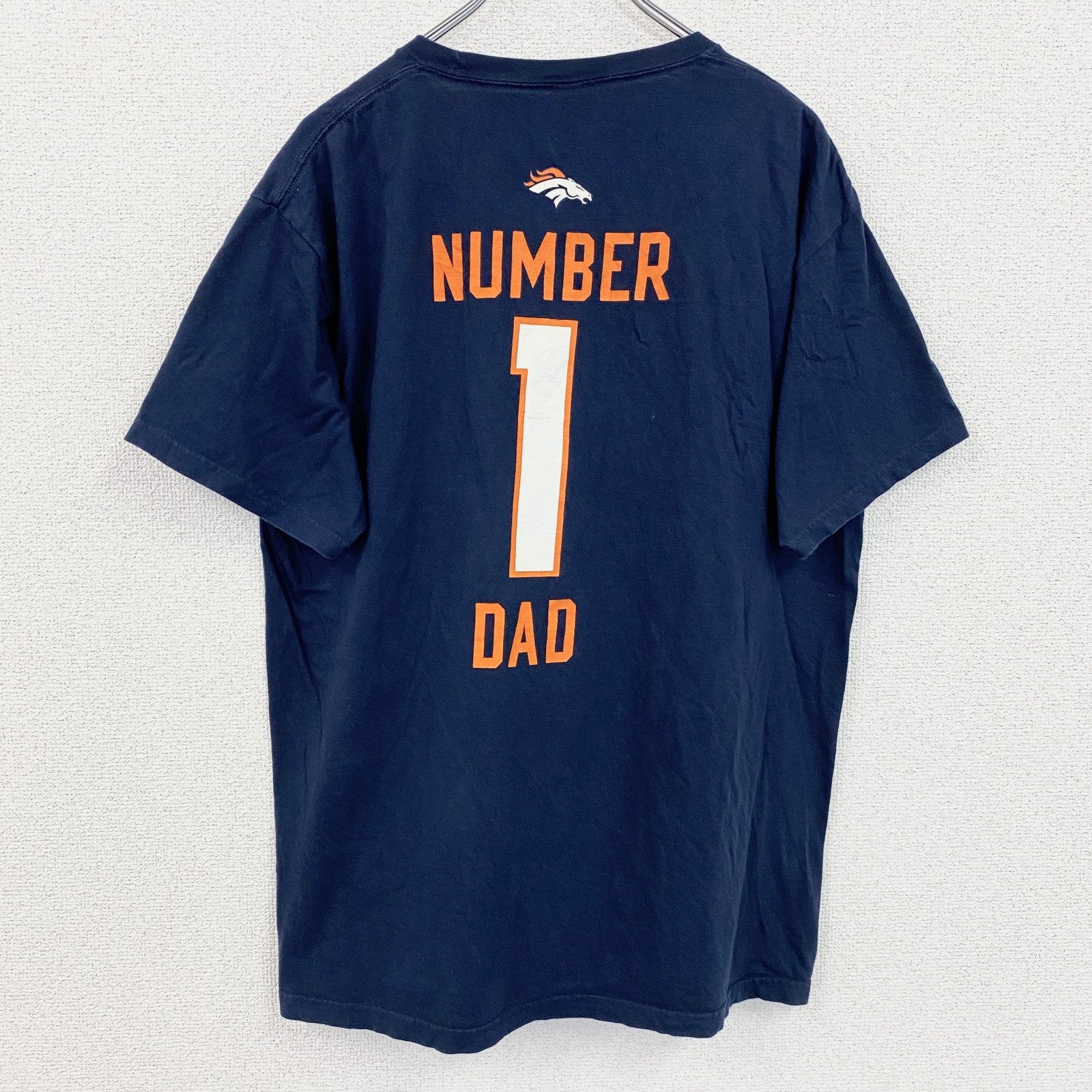 古着 used　NFL　半袖クルーネックプリントＴシャツ　デンバーブロンコス　フットボール　背番号　ネイビー　Lサイズ