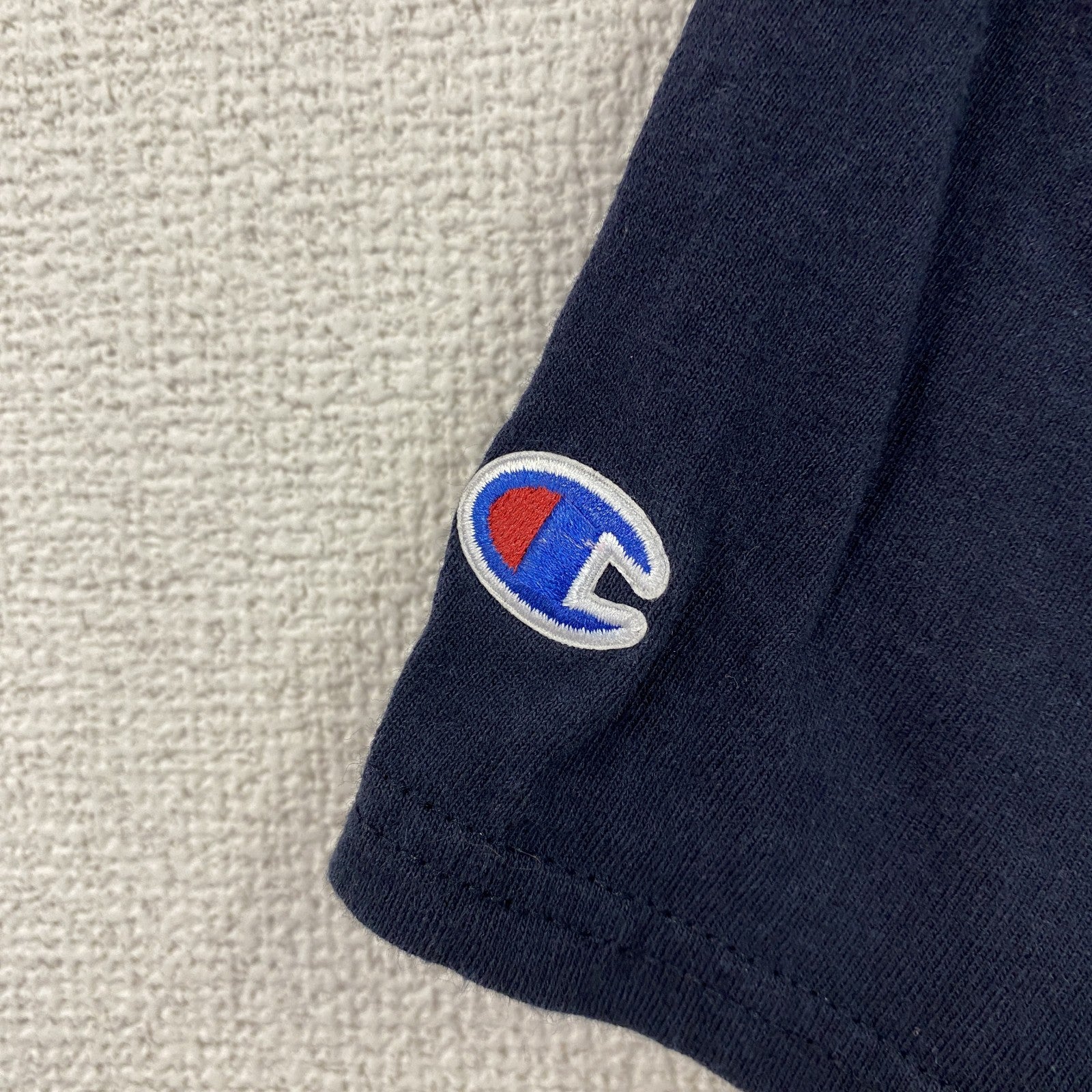 Champion　チャンピオン　半袖プリントＴシャツ　オールミスレベルズ　4連プリント　刺繍ロゴ　紺　ネイビー　Mサイズ