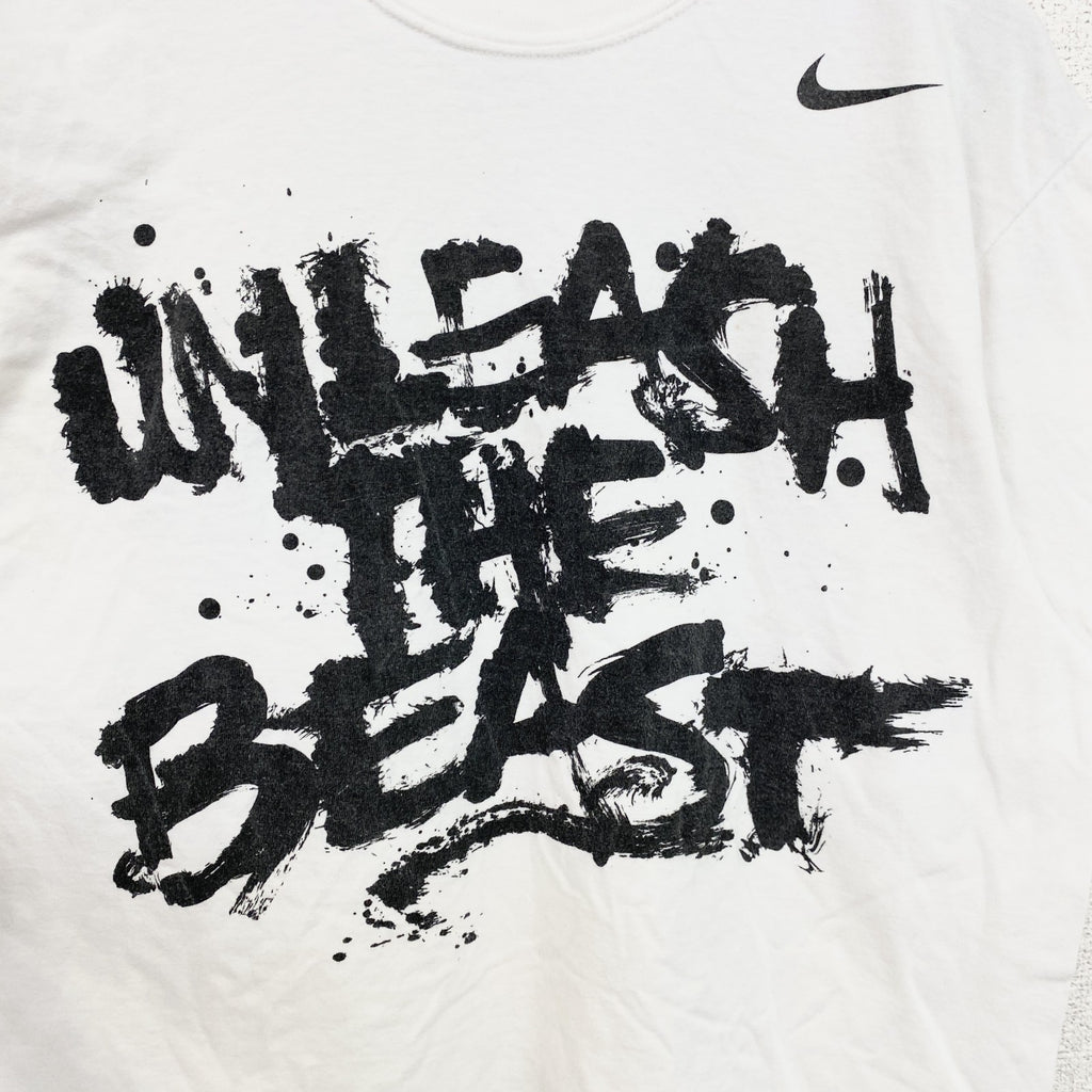 古着 used　NIKE　ナイキ　メキシコ製　半袖英語プリントＴシャツ　クルーネック　白　ホワイト　Mサイズ
