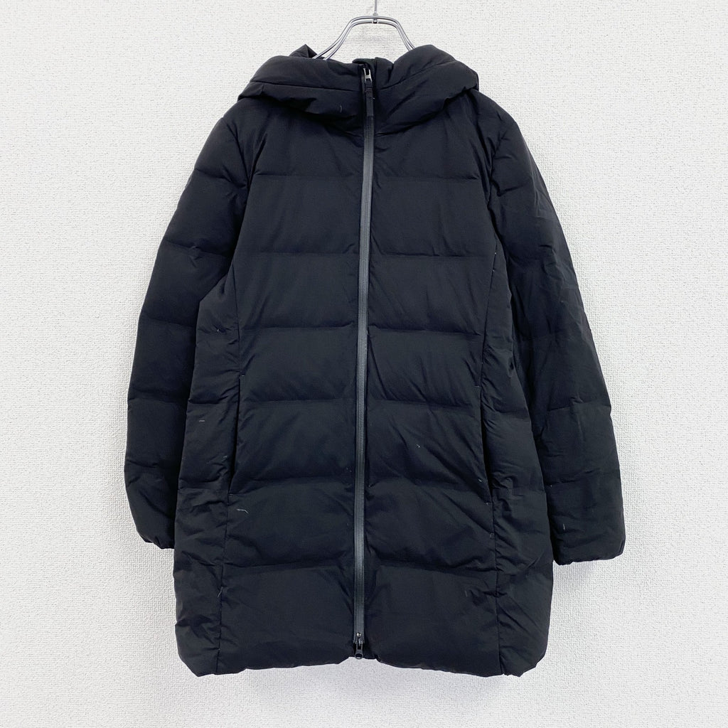 UNIQLO　ユニクロ　シームレスダウンショートコート　ダウン90%　黒　ブラック　Mサイズ