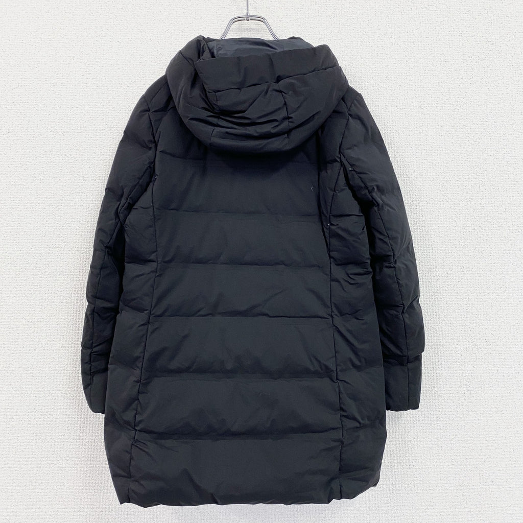 UNIQLO　ユニクロ　シームレスダウンショートコート　ダウン90%　黒　ブラック　Mサイズ
