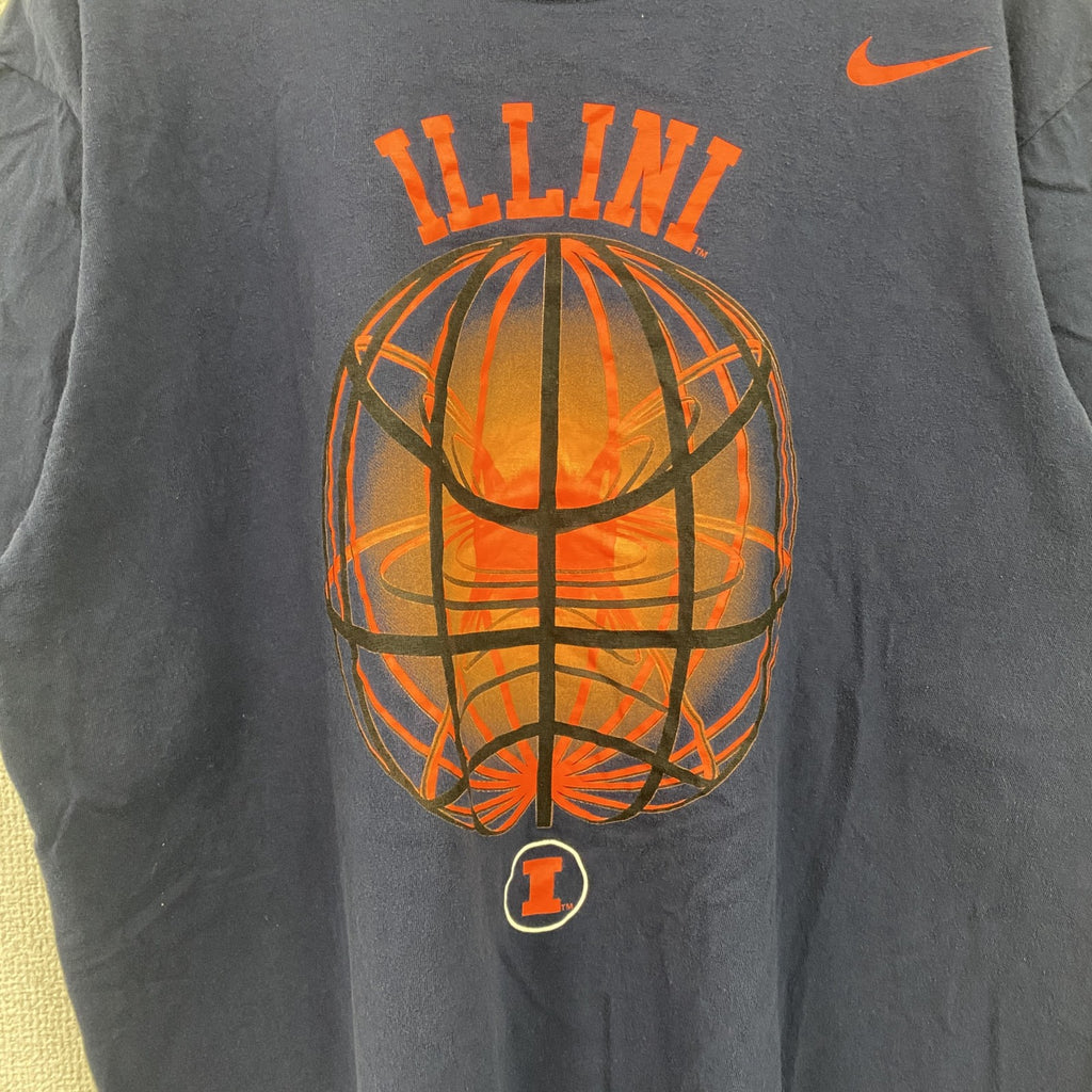 古着 used　NIKE　ナイキ　半袖プリントクルーネックTシャツ　ILLINI　ネイビー　カジュアルデザイン　Lサイズ