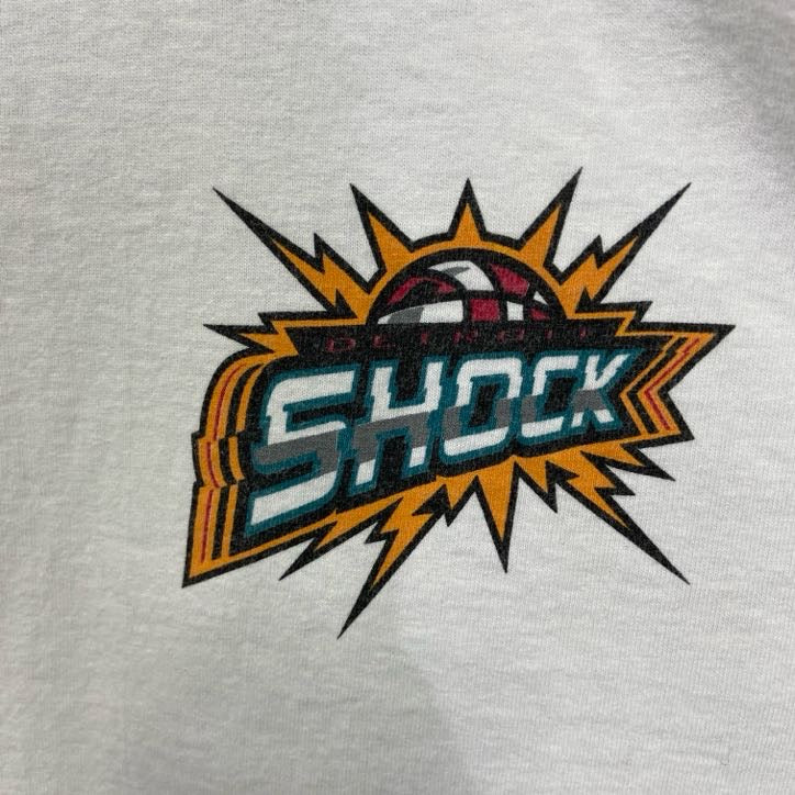 古着 used　champion　チャンピオン　WNBA　半袖プリントTシャツ　女子バスケットボール　2XLサイズ