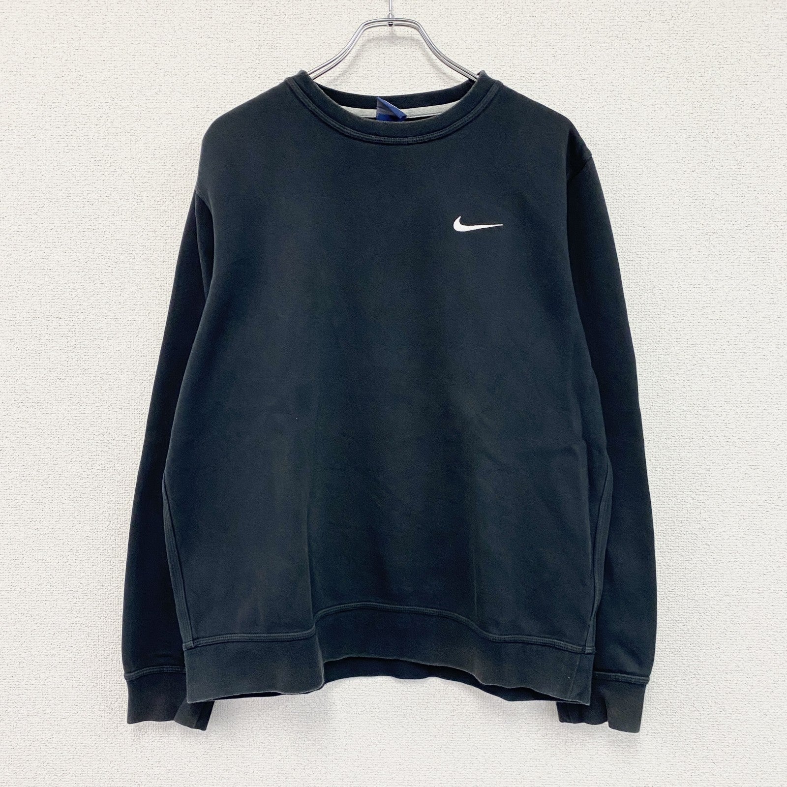 NIKE　ナイキ　スウェット/トレーナー　スウッシュ　黒　ブラック　Lサイズ