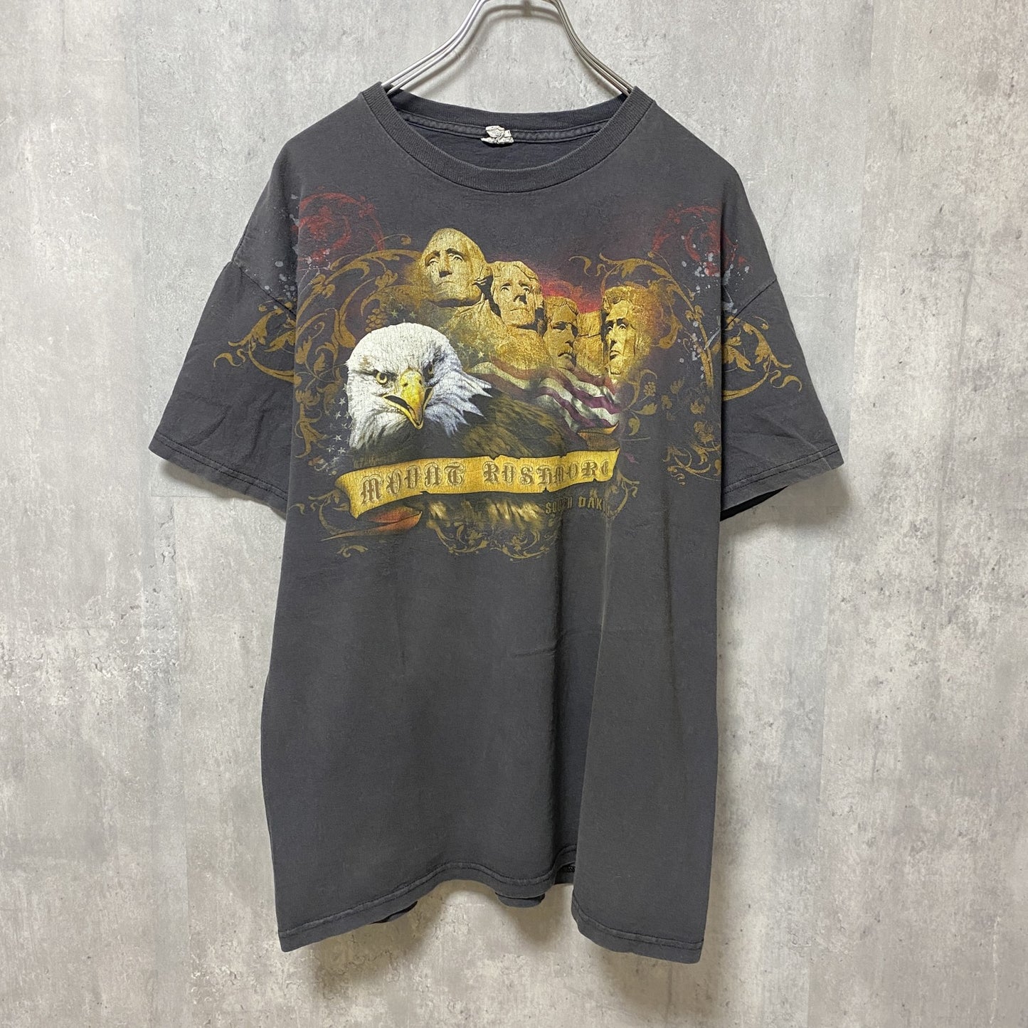 古着 used　DELTA　半袖アニマル柄プリントTシャツ　USA国旗　レトロデザイン　クルーネック　黒　ブラック　Lサイズ