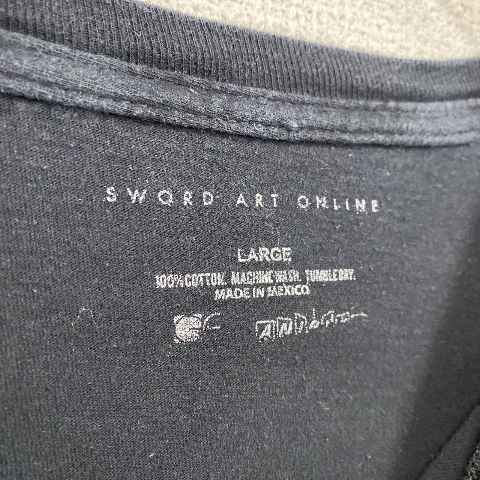 古着 used　ソードアートオンライン　半袖プリントＴシャツ　キャラクターデザイン　黒　ブラック　Lサイズ
