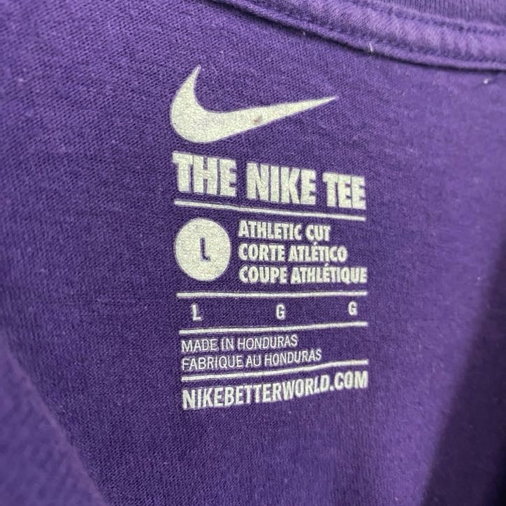 古着 used　NIKE ナイキ　半袖カレッジプリントTシャツ　ワシントン大学　フットボール　スポーツ　紫　Lサイズ