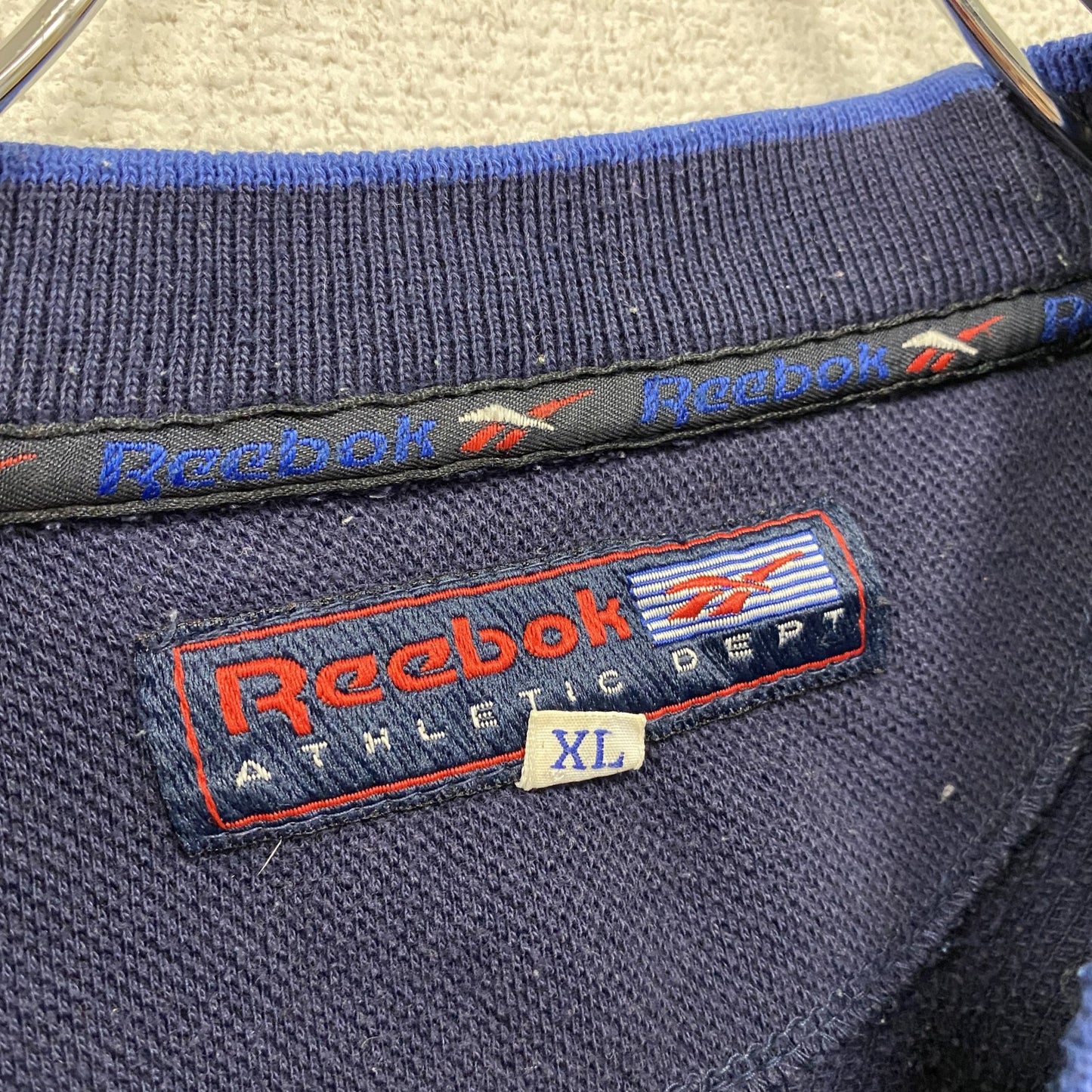 Reebok　リーボック　スウェット/トレーナー　デカロゴ　刺繍ロゴ　紺　ネイビー　XLサイズ