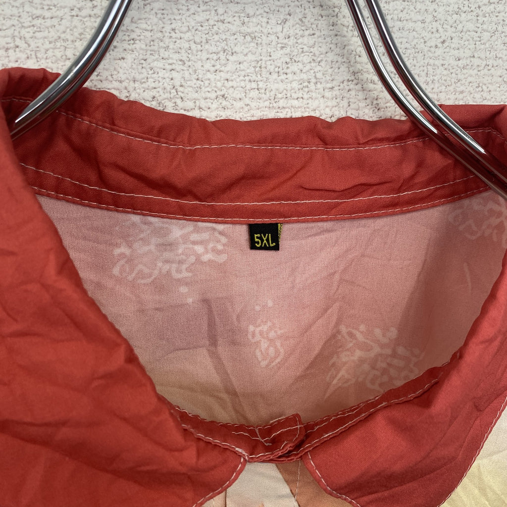 古着 used　長袖プリントシャツ　サンタクロース　クリスマス　リアル　おもしろ　AI生成　赤　レッド　5XLサイズ