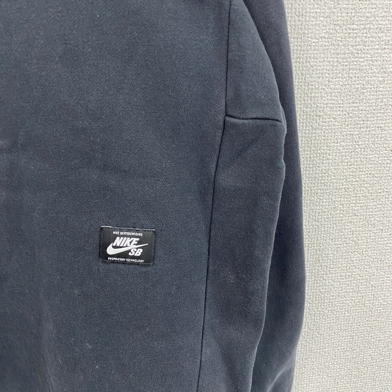 NIKE　ナイキ　スウェット/トレーナー　ラグランスリーブ　スウッシュ　黒　ブラック　Lサイズ