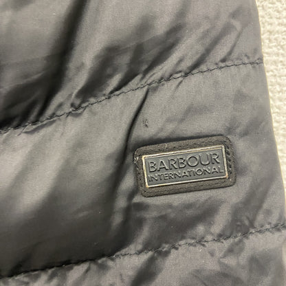 Barbour　バブアー　INTERNATIONAL　インターナショナル　フルジップ中綿ジャケット　黒　ブラック　Lサイズ