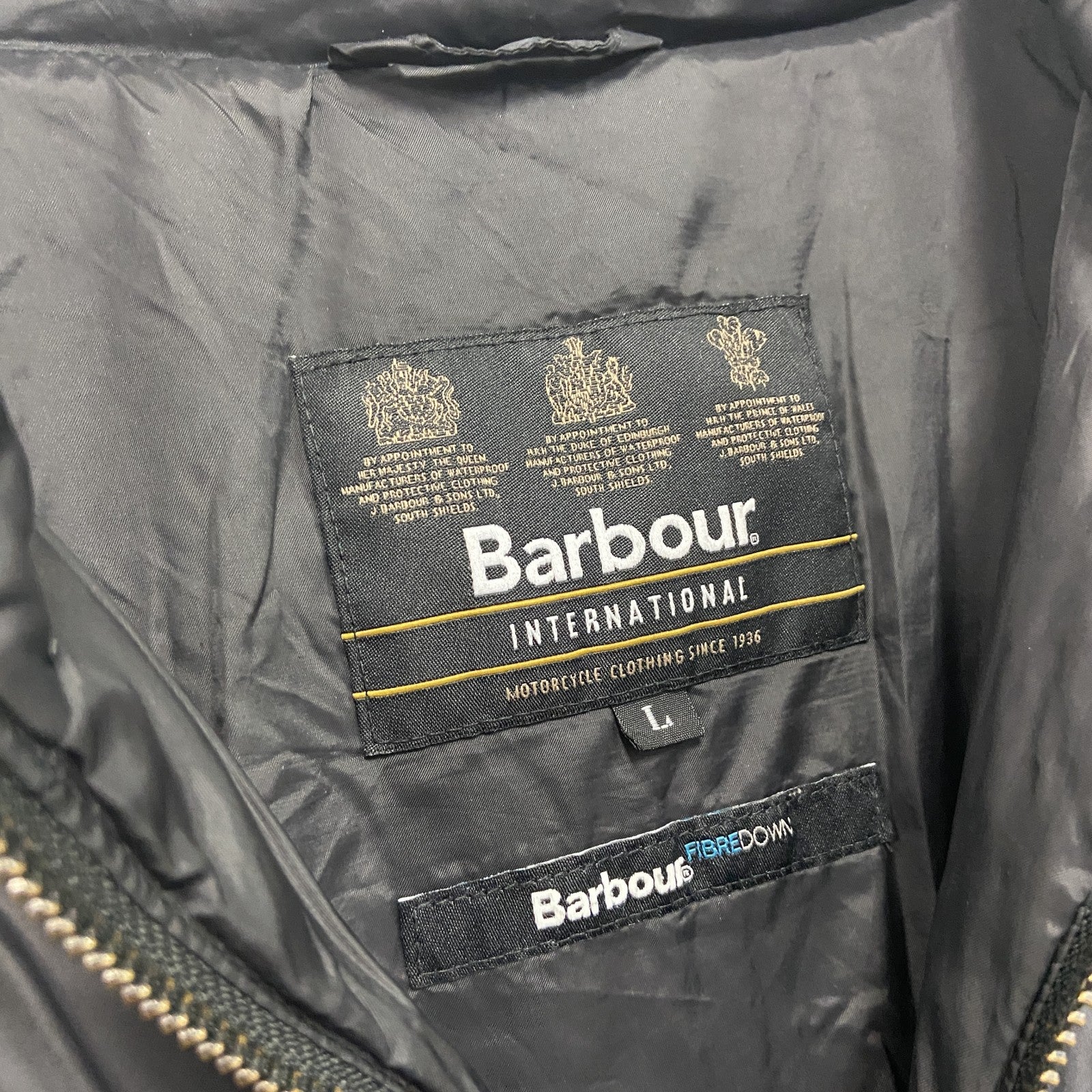 Barbour　バブアー　INTERNATIONAL　インターナショナル　フルジップ中綿ジャケット　黒　ブラック　Lサイズ