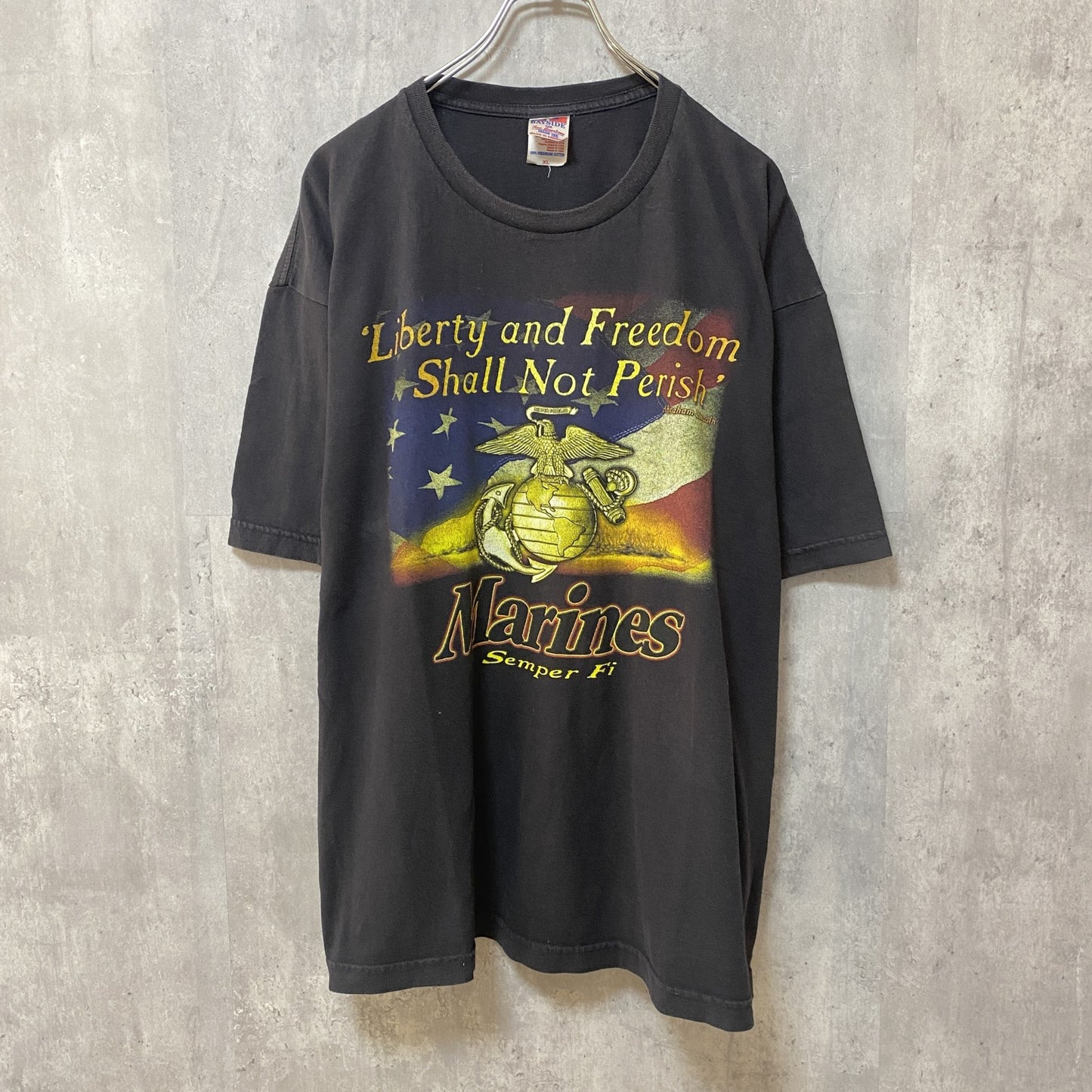 古着 used　USA製　半袖プリントTシャツ　アメリカ　国旗　黒　ブラック　レトロデザイン　クルーネック　XLサイズ