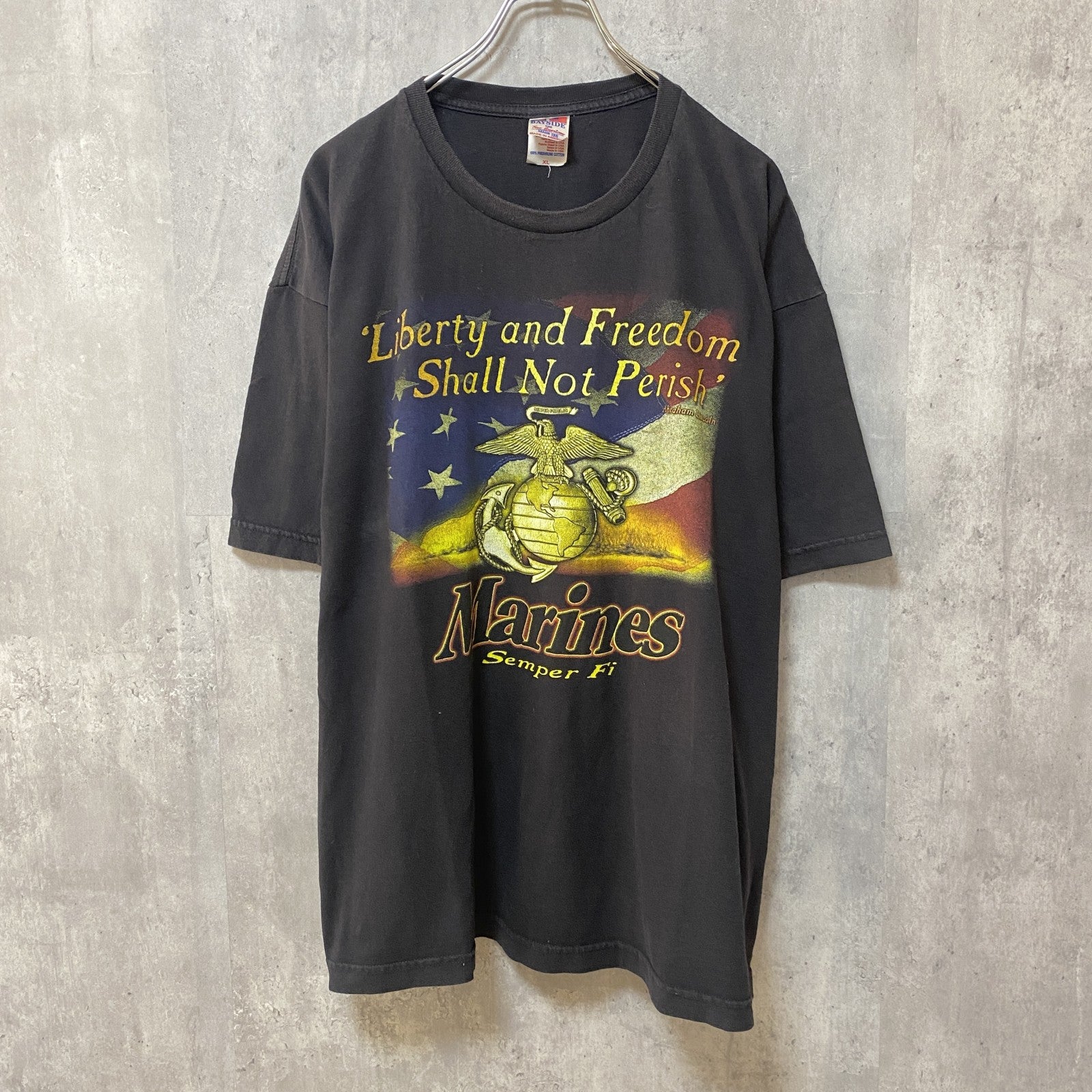 古着 used　USA製　半袖プリントTシャツ　アメリカ　国旗　黒　ブラック　レトロデザイン　クルーネック　XLサイズ