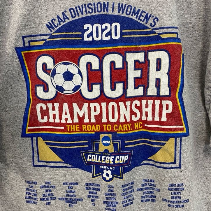 古着 used　Champion　チャンピオン　NCAA　半袖プリントTシャツ　サッカー　灰色　ライトグレー　Mサイズ