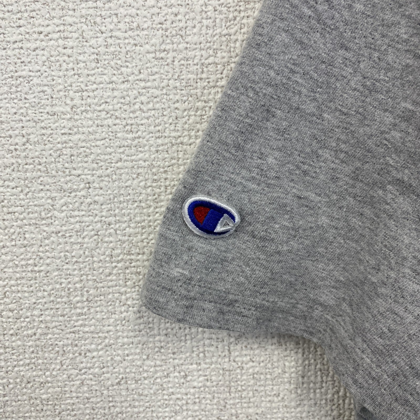 古着 used　Champion　チャンピオン　NCAA　半袖プリントTシャツ　サッカー　灰色　ライトグレー　Mサイズ