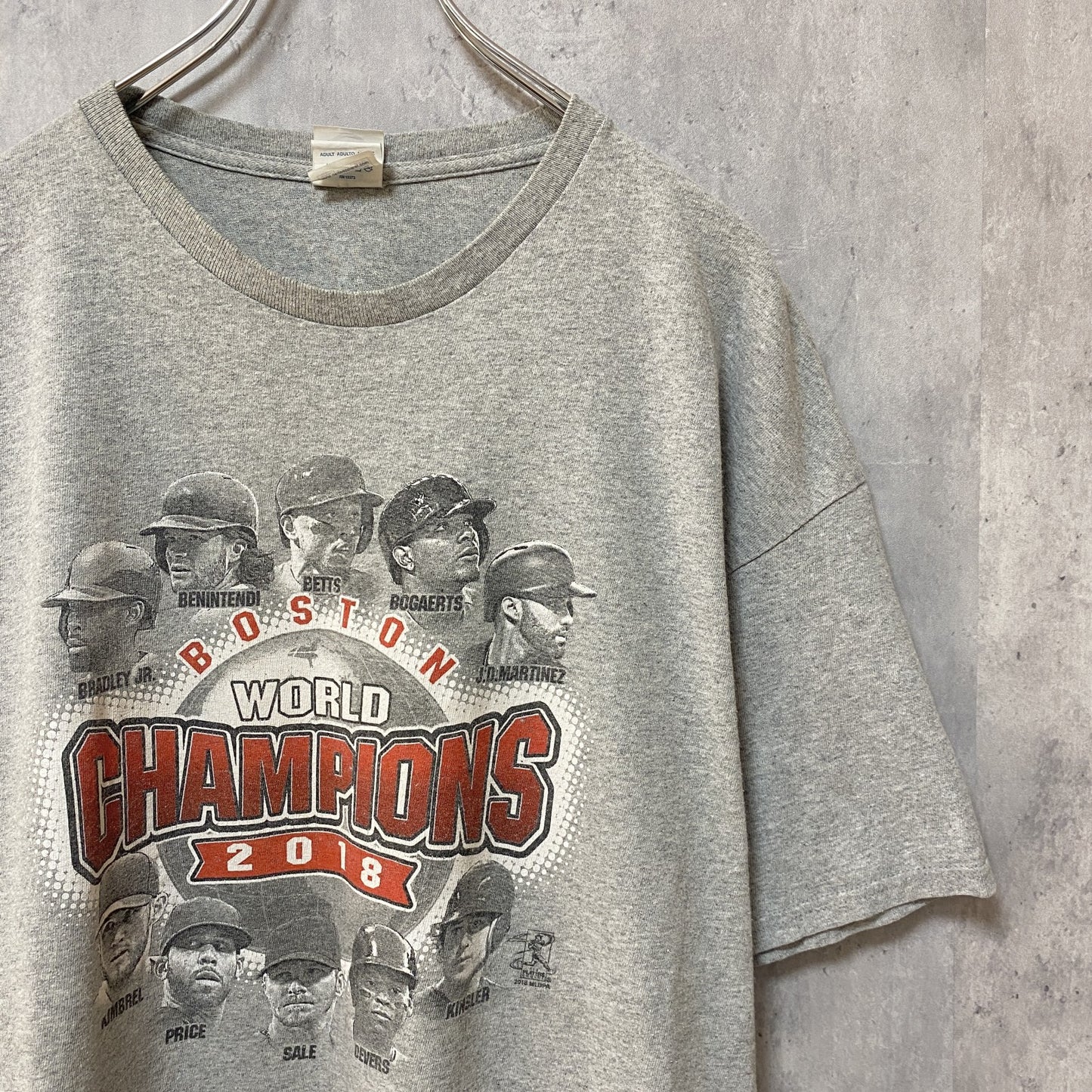 古着 used　DELTA　MLB　ワールドチャンピオンズ　半袖プリントTシャツ　2018　グレー　オーバーサイズ　XXLサイズ