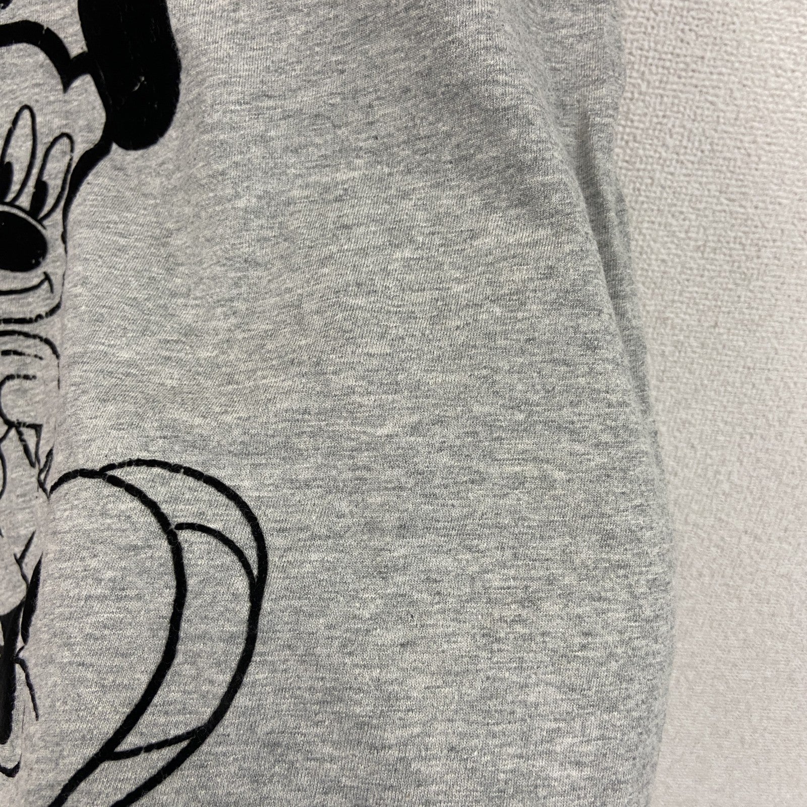 Mickey Mouse　ミッキーマウス　半袖キャラクターTシャツ　フロッキープリント　灰色　グレー　XLサイズ