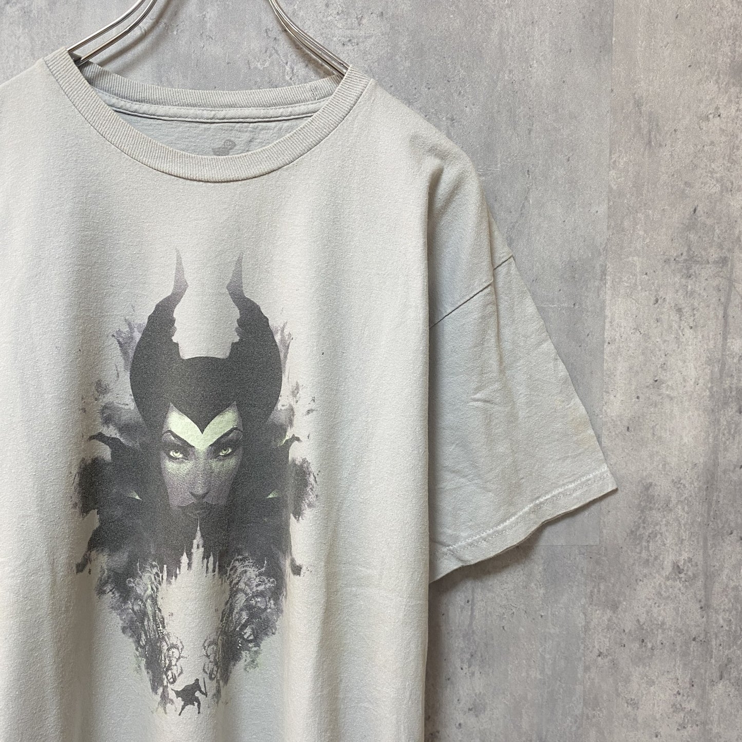 古着 used　Disney　ディズニー　半袖プリントTシャツ　マレフィセント　レトロ　クルーネック　ライトグレー　Lサイズ