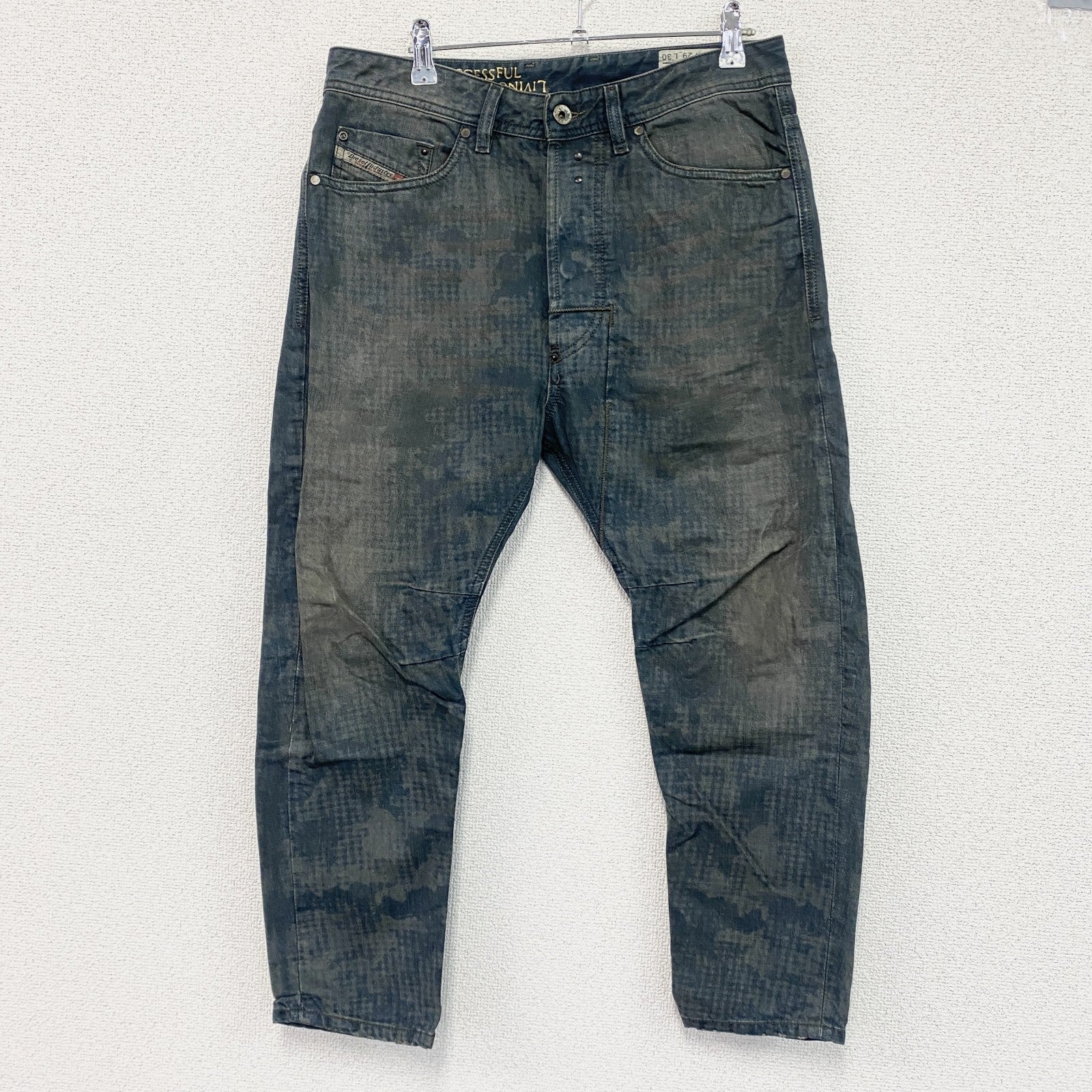 DIESEL　ディーゼル　NARROT　ナロット　0811M　デニムパンツ/ジーンズ　ボタンフライ　インディゴ　W29サイズ