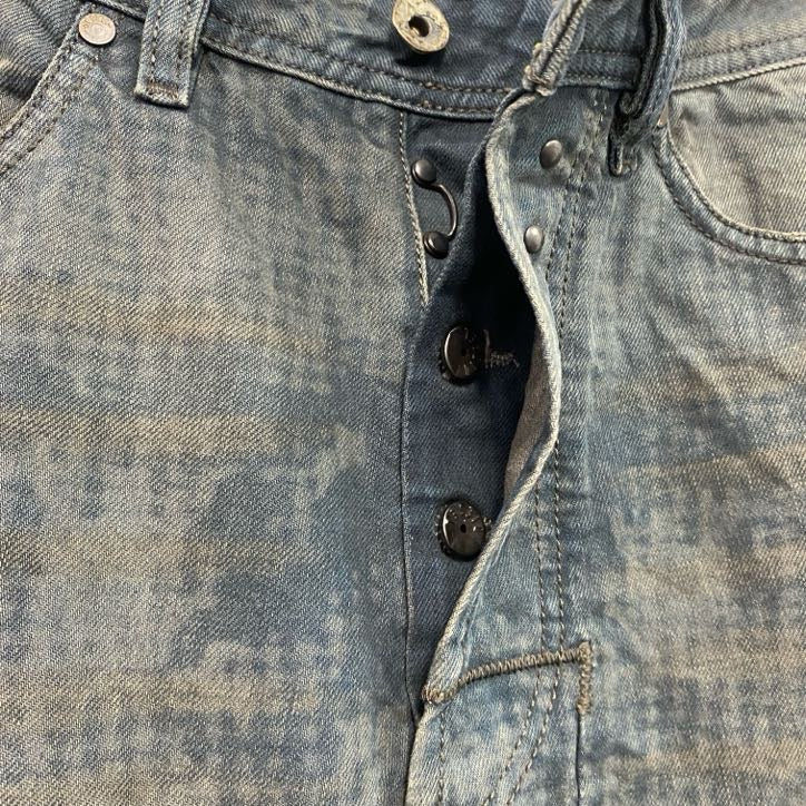 DIESEL　ディーゼル　NARROT　ナロット　0811M　デニムパンツ/ジーンズ　ボタンフライ　インディゴ　W29サイズ
