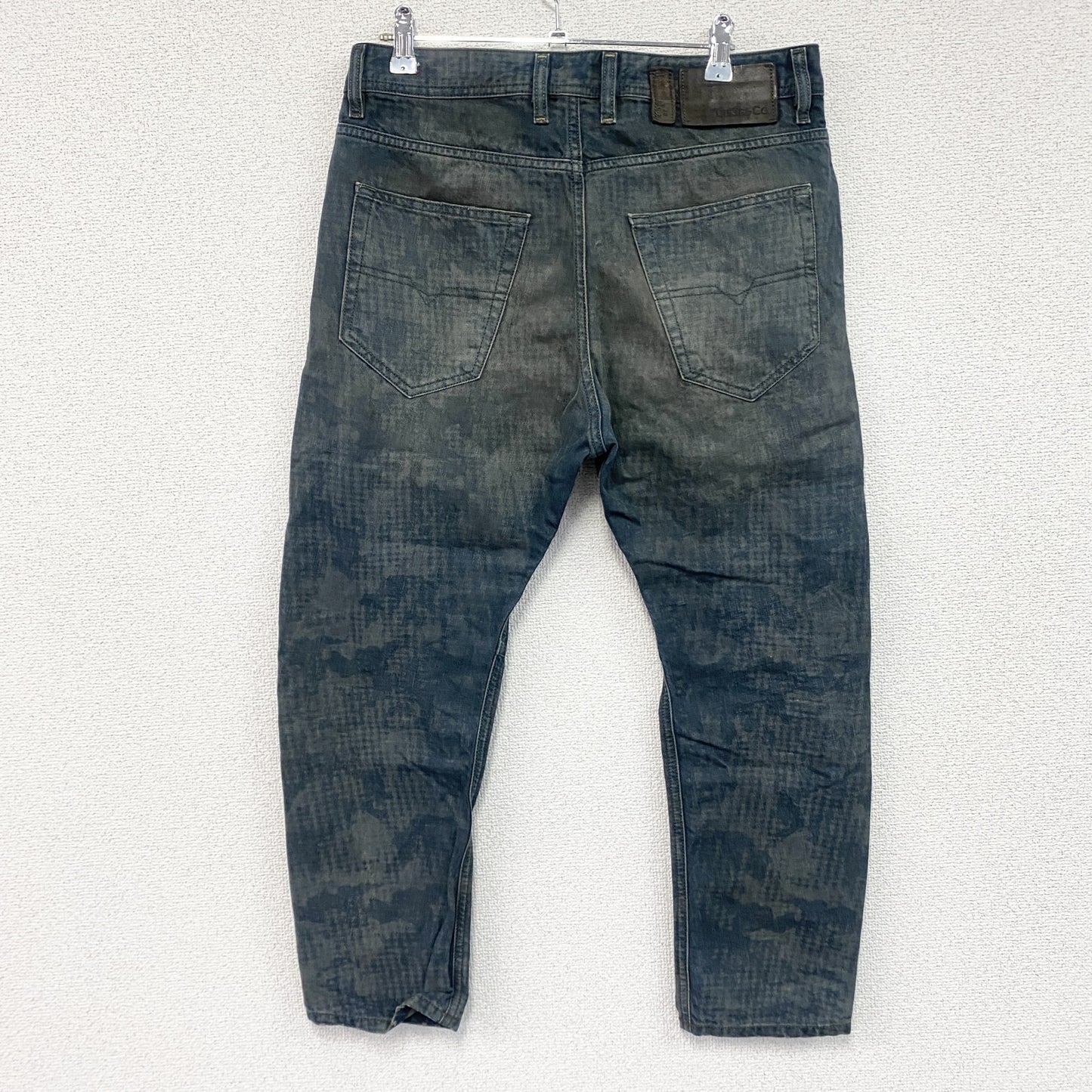 DIESEL　ディーゼル　NARROT　ナロット　0811M　デニムパンツ/ジーンズ　ボタンフライ　インディゴ　W29サイズ